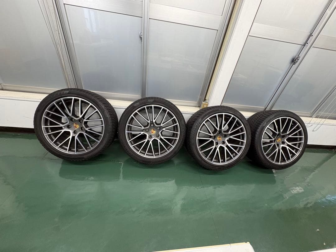 ゆっきーゆきゆきポルシェ9YAカイエン 21インチ純正RSスパイダー