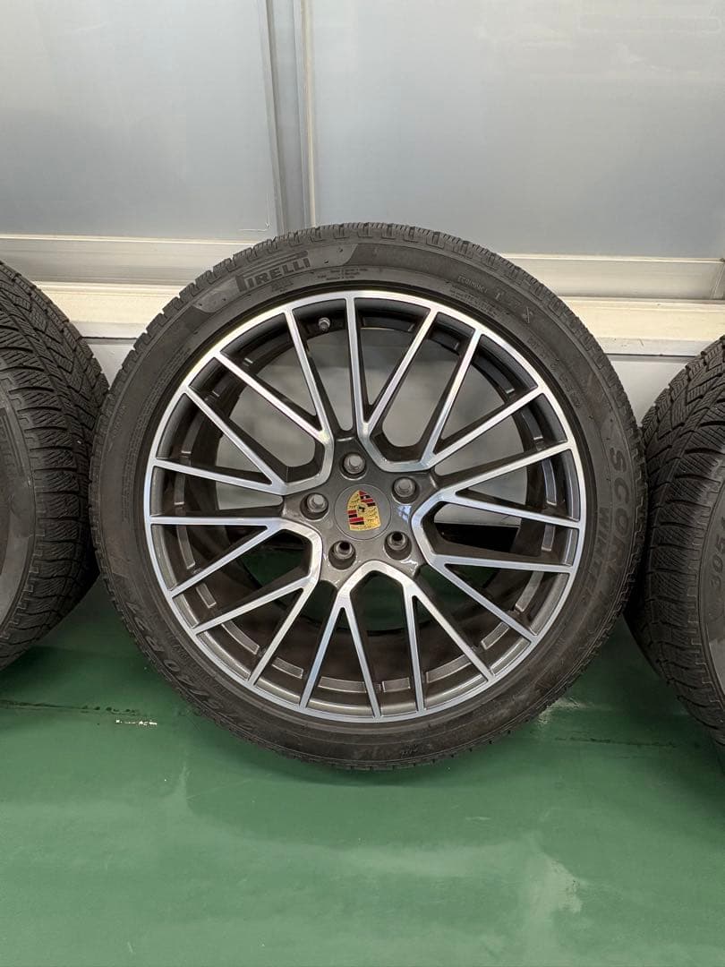 ゆっきーゆきゆきポルシェ9YAカイエン 21インチ純正RSスパイダー