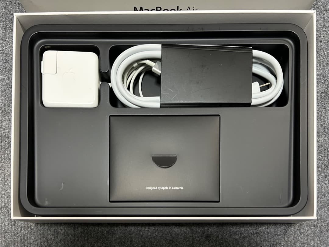 2016年製美品 MacBookAir i7 2.2Ghz 8Gb 11インチ