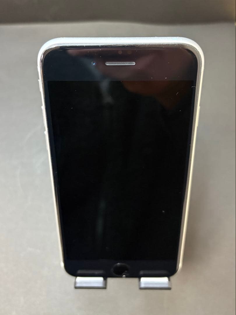 Apple iPhone SE（第2世代）本体、ホワイト、64G(中古品)使用可