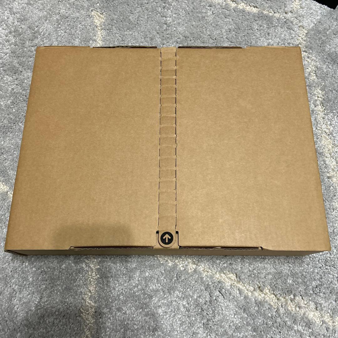 Macbook air M2 13.6インチ