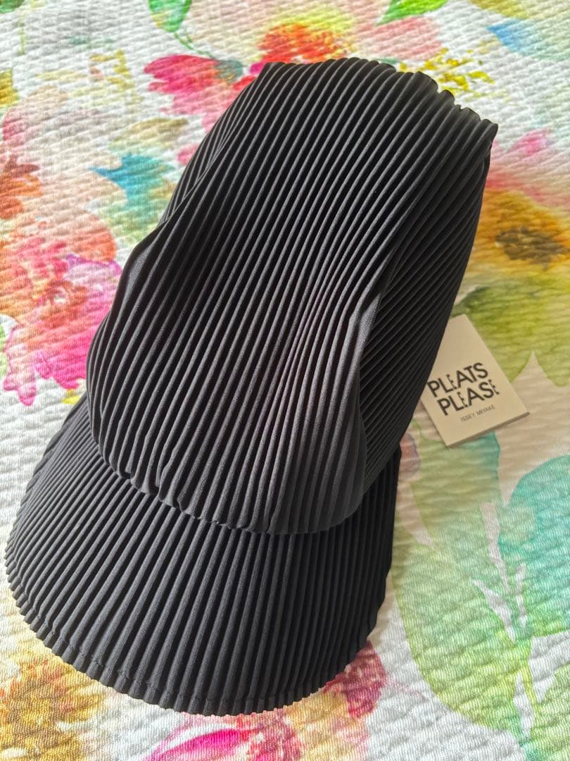 PLEATS PLEASE ISSEY MIYAKE CAP黒　未使用