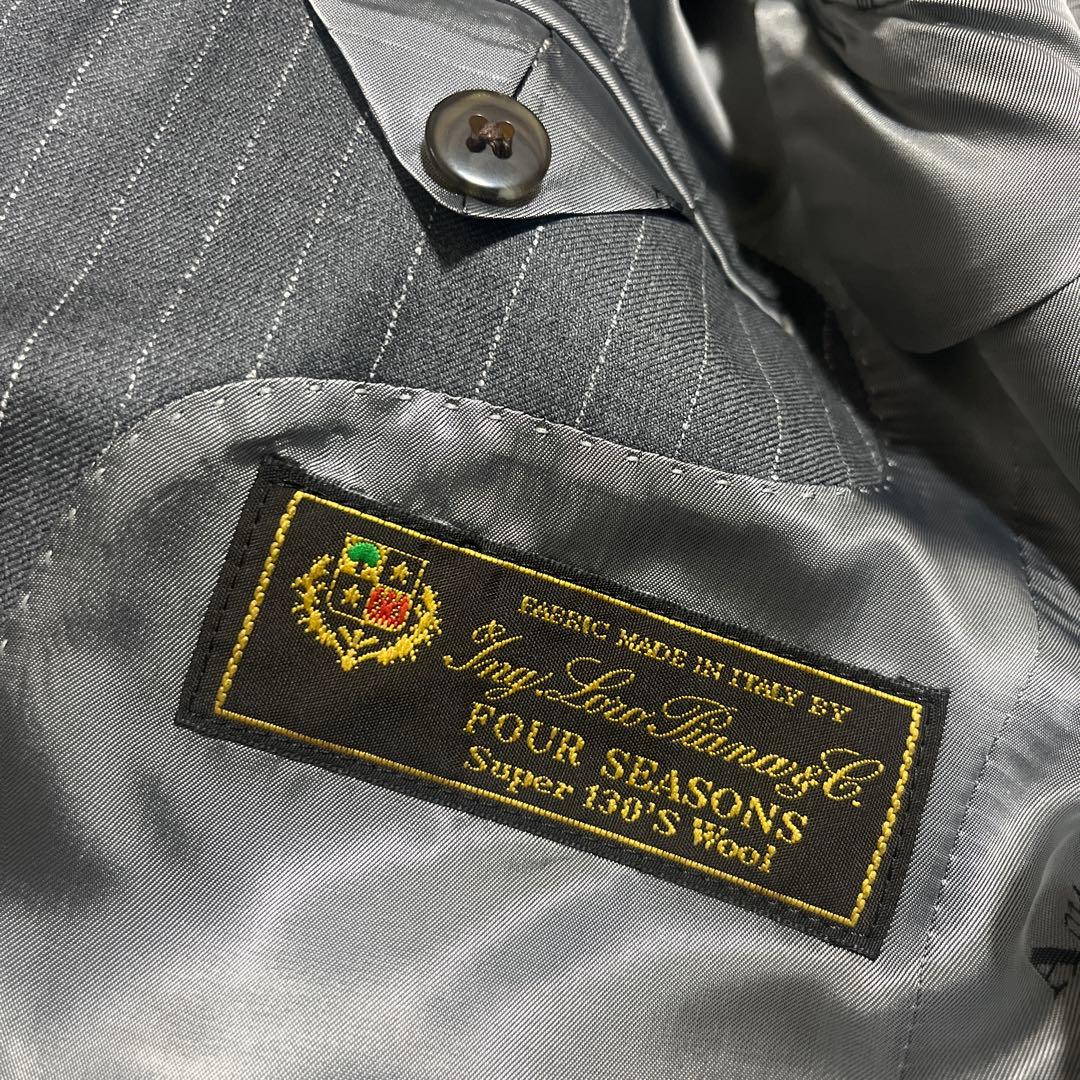 新品同様アクアスキュータム×ロロピアーナセットアップスーツ3点セット