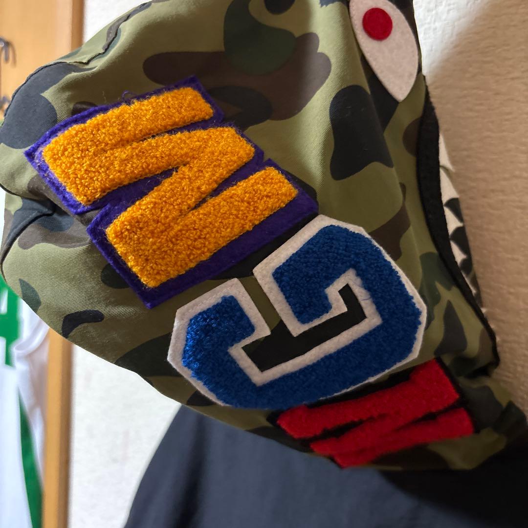 エイプ　ナイロンジャケット