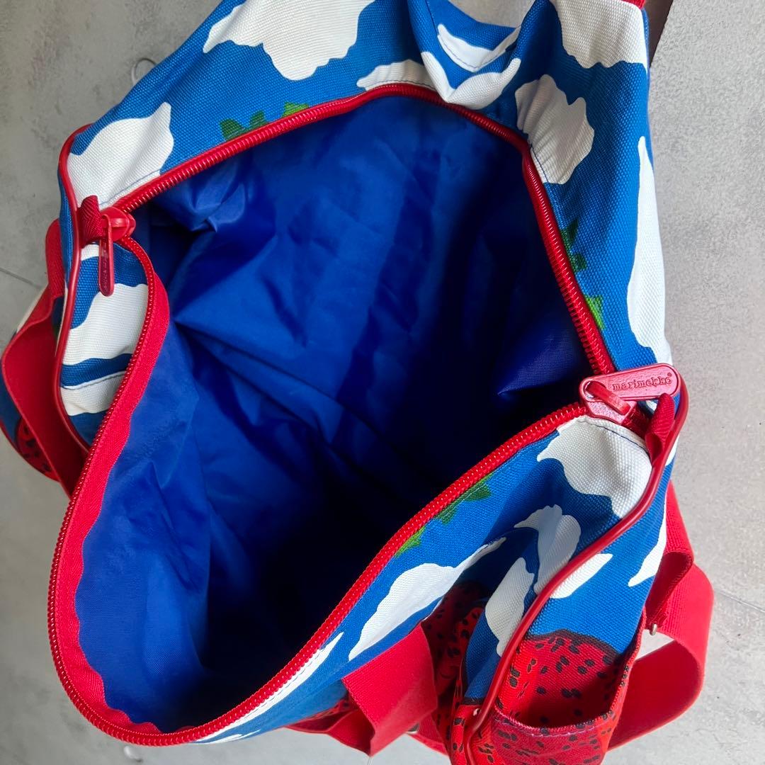 まろん。　レア　マリメッコ　マンシッカ　いちごマウンテン　ボストンバッグ