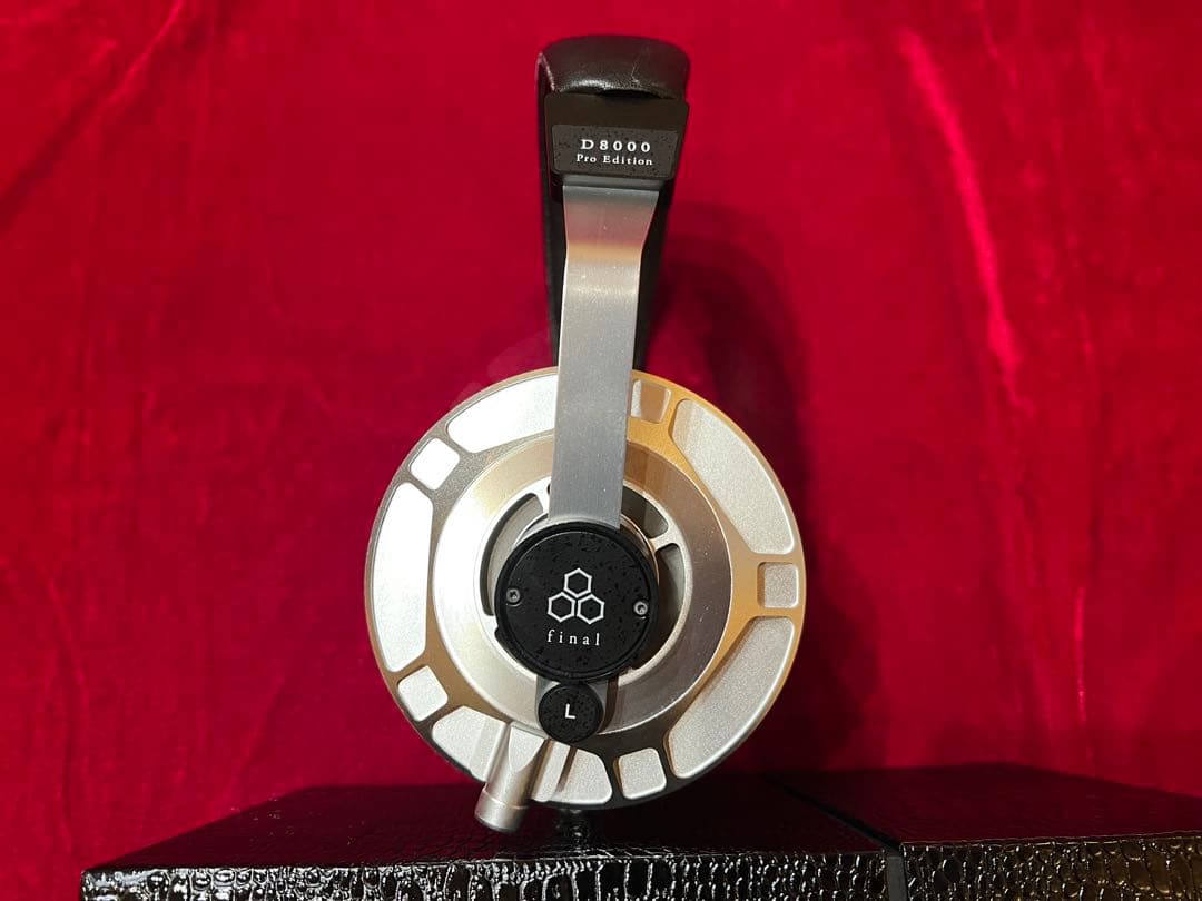 final D8000S Pro Edition ヘッドフォン