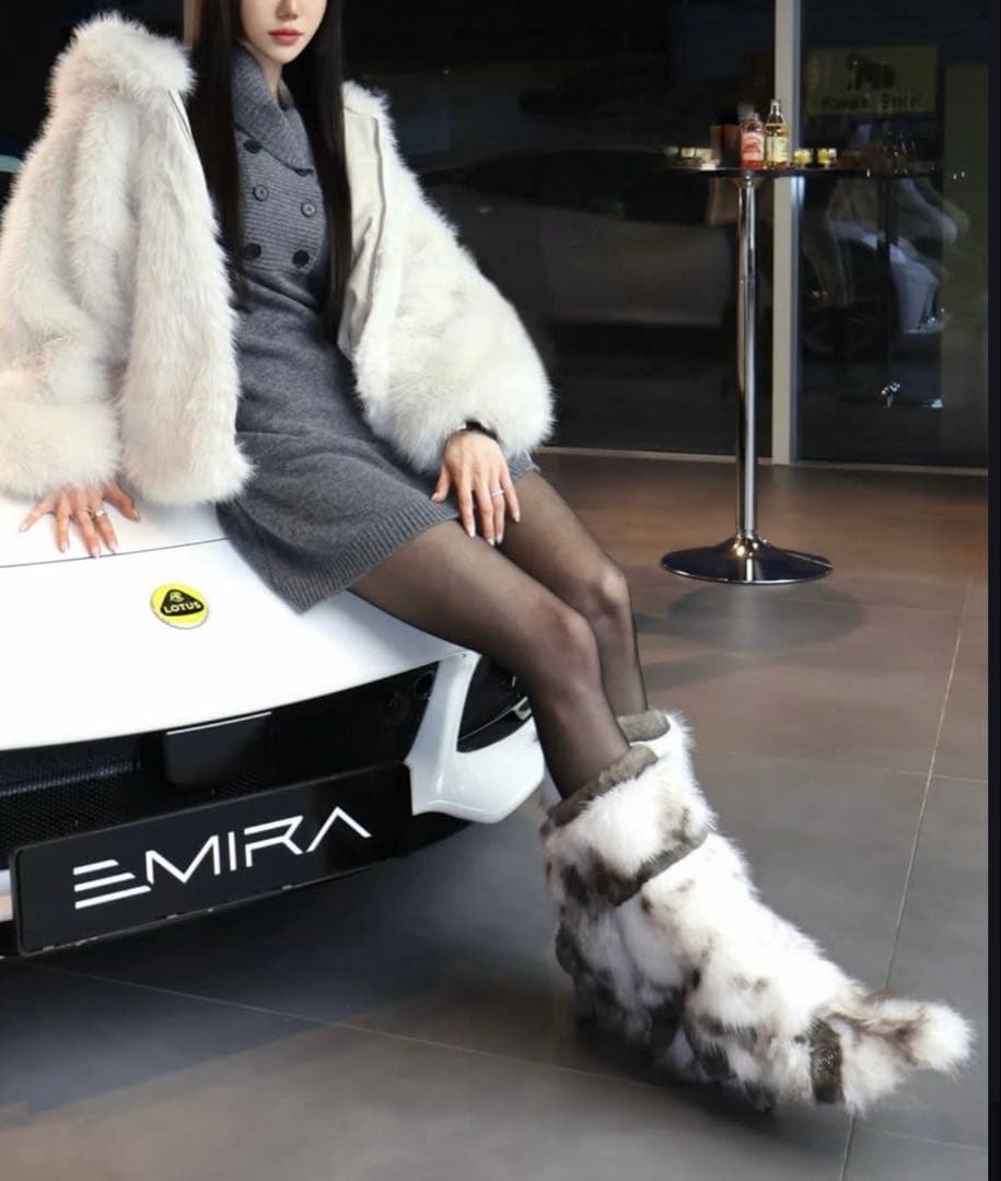 YELLO♡SUGAR GLIDER MULES & LEG WARMERS