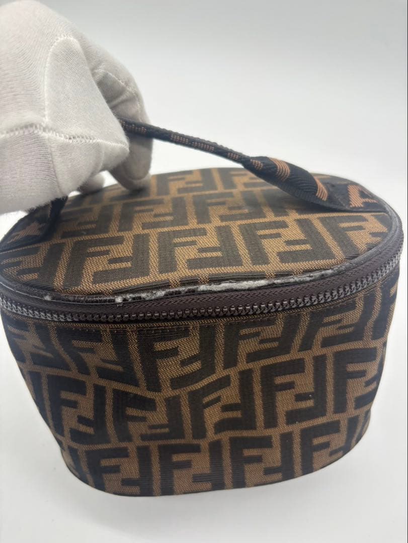 FENDI フェンディ バニティバッグ 化粧ポーチ ズッカ レザーレディース