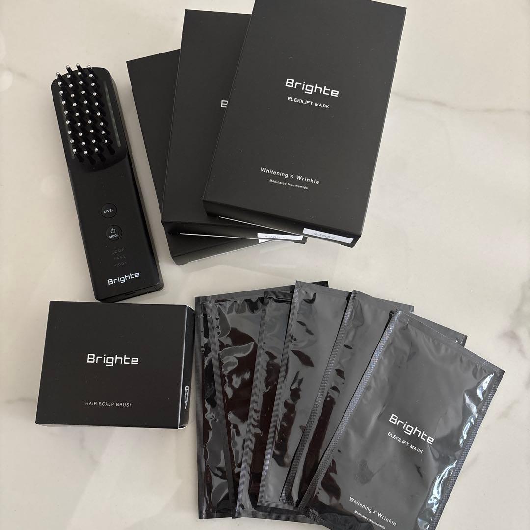 美品　Brighte ヘアスカルプブラシ + 豪華エッセンスパック付き