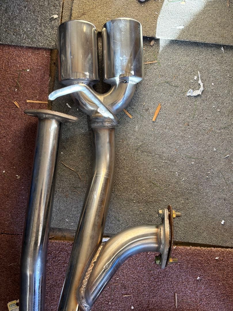 ４本出しマフラー　L375sタントカスタム　室内保管