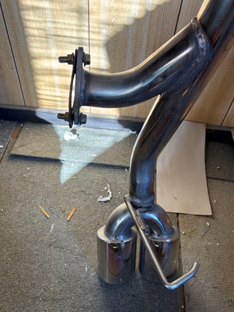 ４本出しマフラー　L375sタントカスタム　室内保管