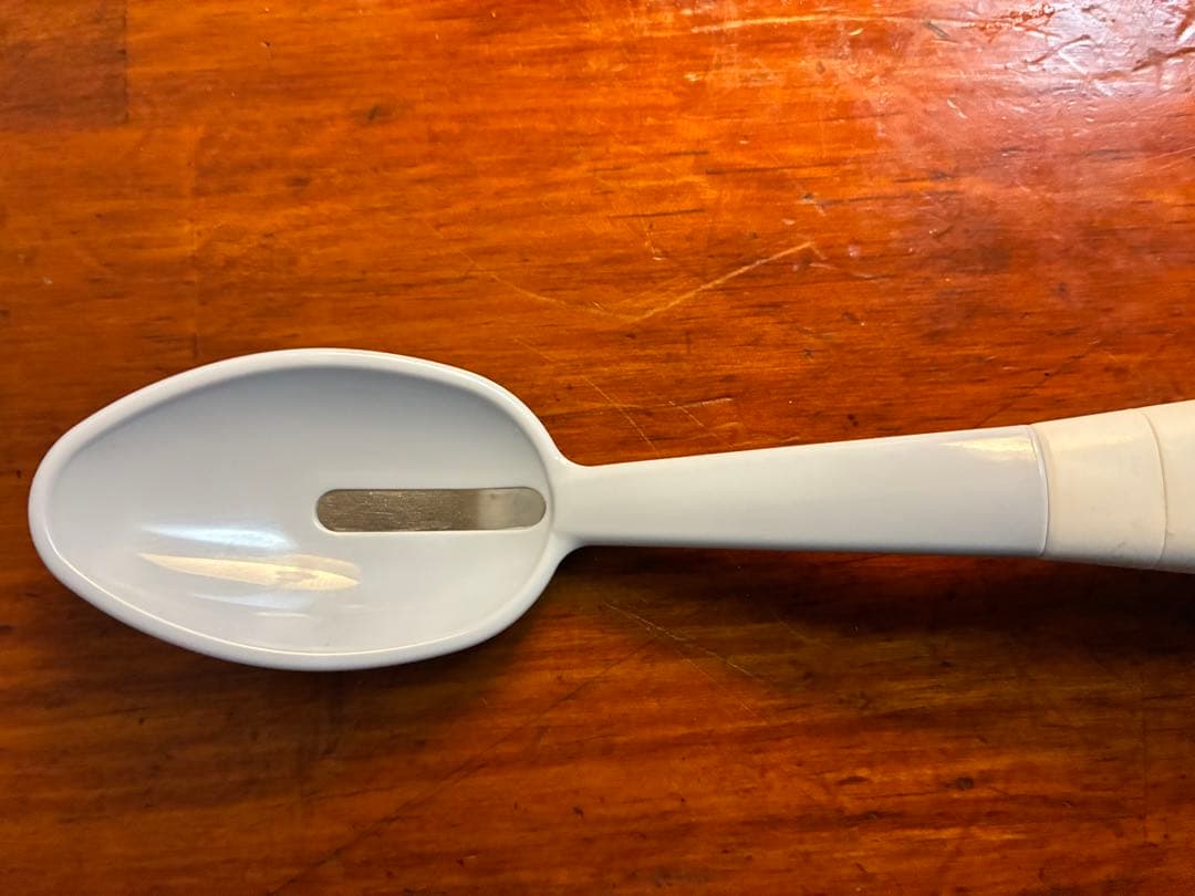 高血圧の方必見．塩分調整．エレキソルト スプーン ES-5001