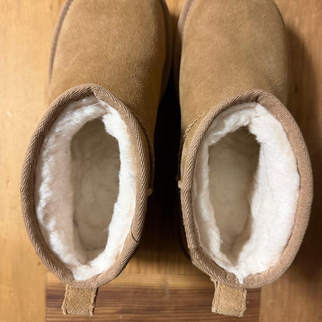 靴 UGG W CLASSIC ULTRA MINI PLATFORM 22cm
