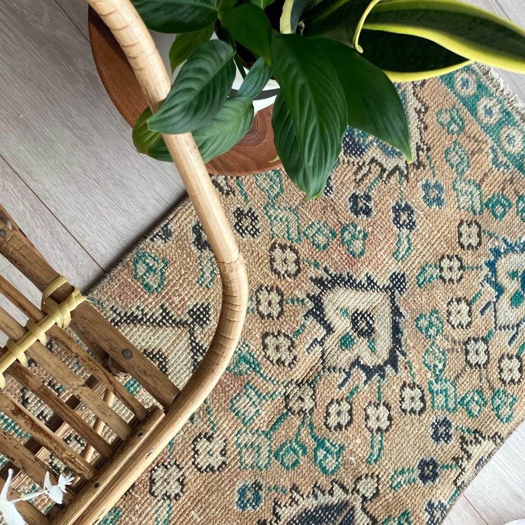 厚みウール　くすみベージュ　グリーン　ロング　ランナー　トルコヴィンテージラグ