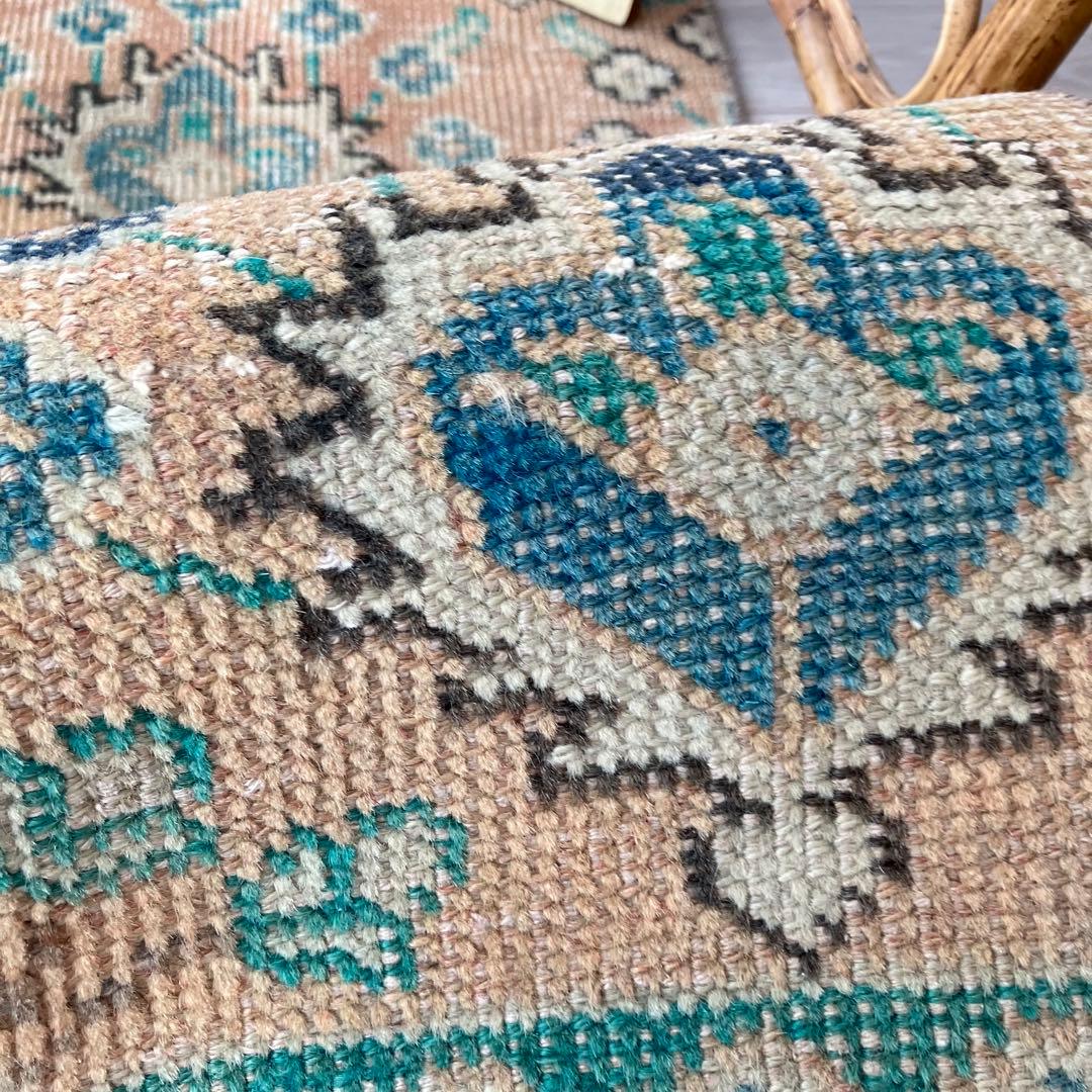 厚みウール　くすみベージュ　グリーン　ロング　ランナー　トルコヴィンテージラグ