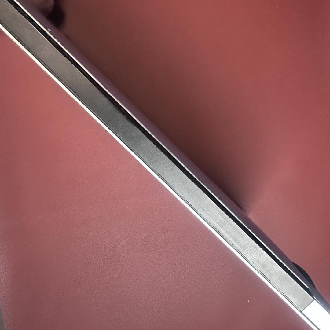 名機】Apple MacBook Air 11インチ A1465 Core i5