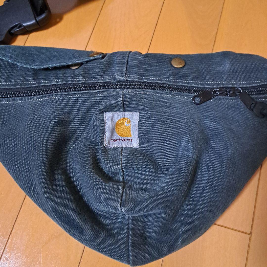 US 三軒茶屋 カーハートダックフード ファニーバッグ