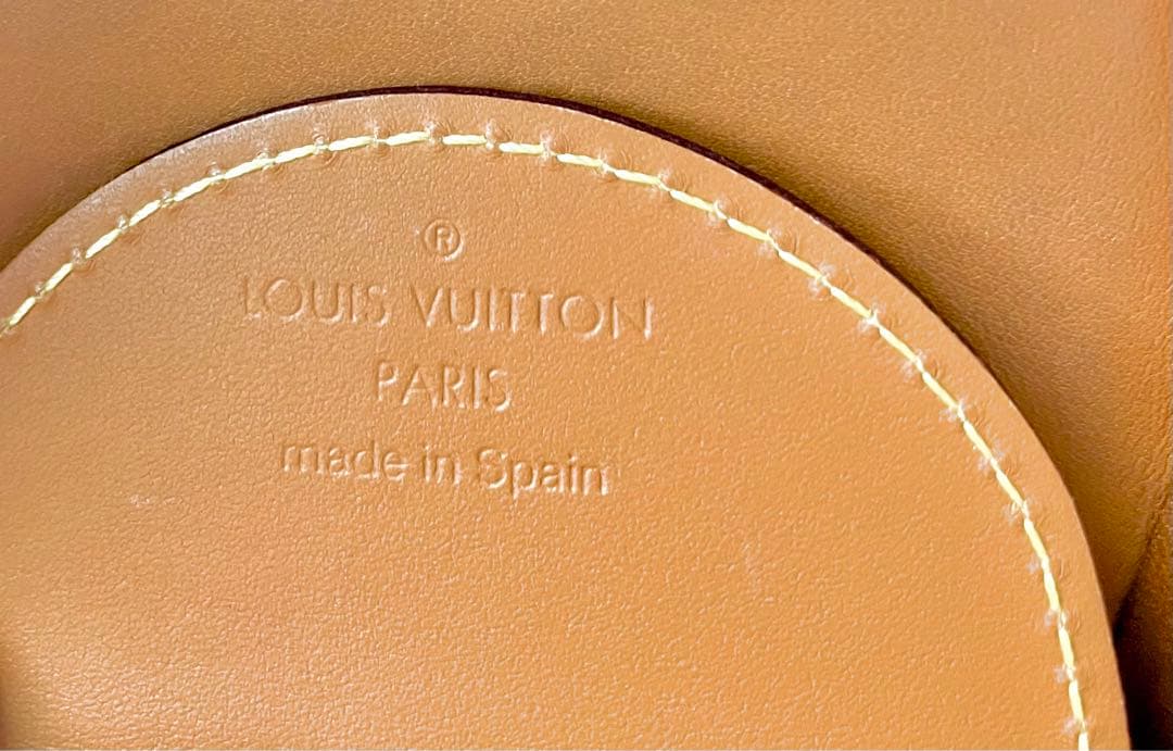 ルイヴィトン　ノマド　ケース