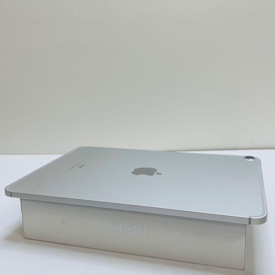 iPad Air 第4世代 64Gb Wi-fi + Cellular 83％