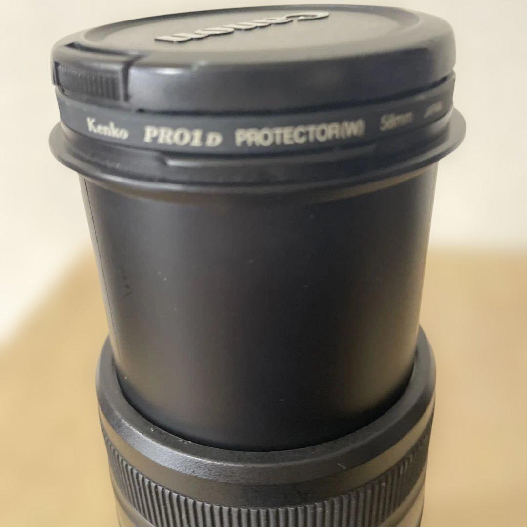 Canonズームレンズ。55〜250mm MACRO 1.1m／3.6ft