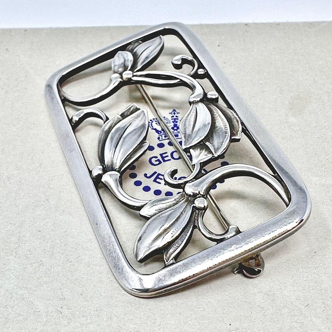   295 シルバー　ブローチ　フラワー　925