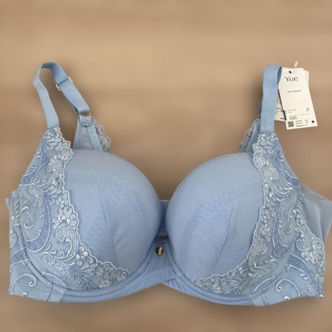 ワコール　Yue 水色 E80とLサイズ