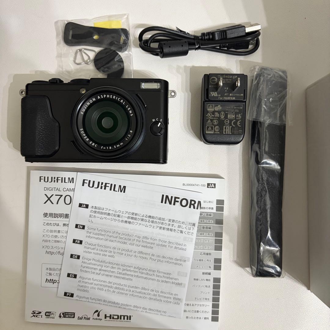 わ*ん様 [訳アリ]X70 富士フイルム コンパクトデジタルカメラ