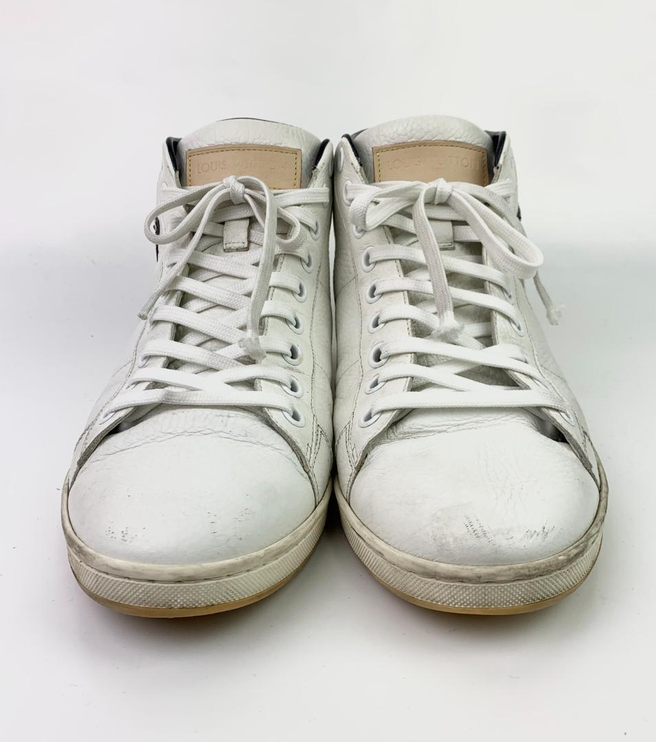 ルイヴィトン ハイカットスニーカー LVロゴ ホワイト