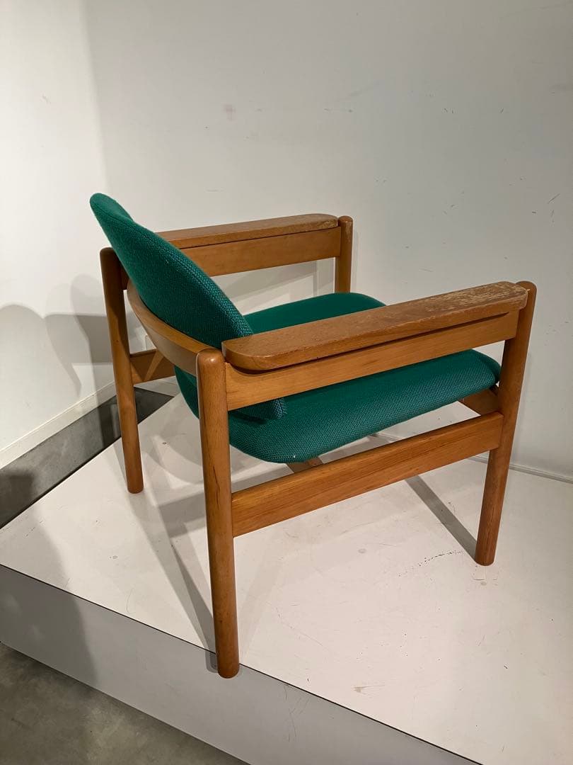 東洋ファニチャー、ラウンジチェア、TOYO、カリモク、天童木工、秋田木工キツツキ