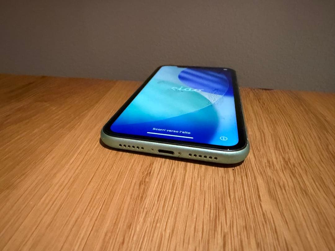 iPhone 11 グリーン 64GB