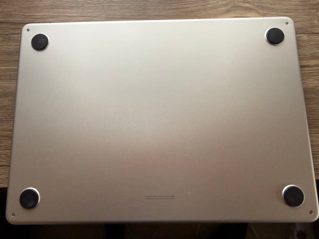 【値下げしました】MacBook Air M2 シルバー