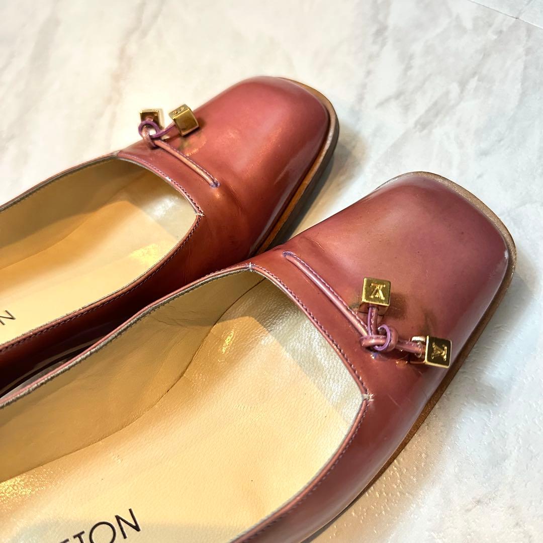 Louis Vuitton ピンク スクエアトゥ パンプス モノグラム キューブ