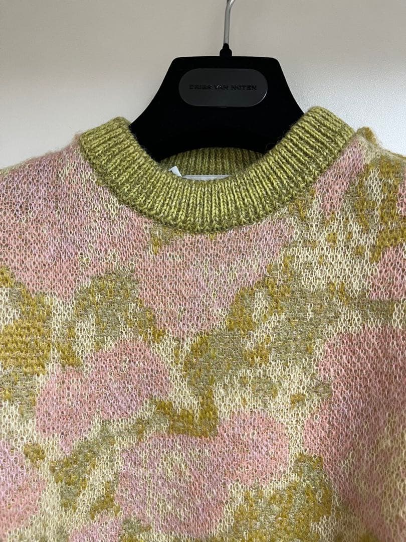 TOGA コラボ花柄ニットセーター ピンクとグリーン