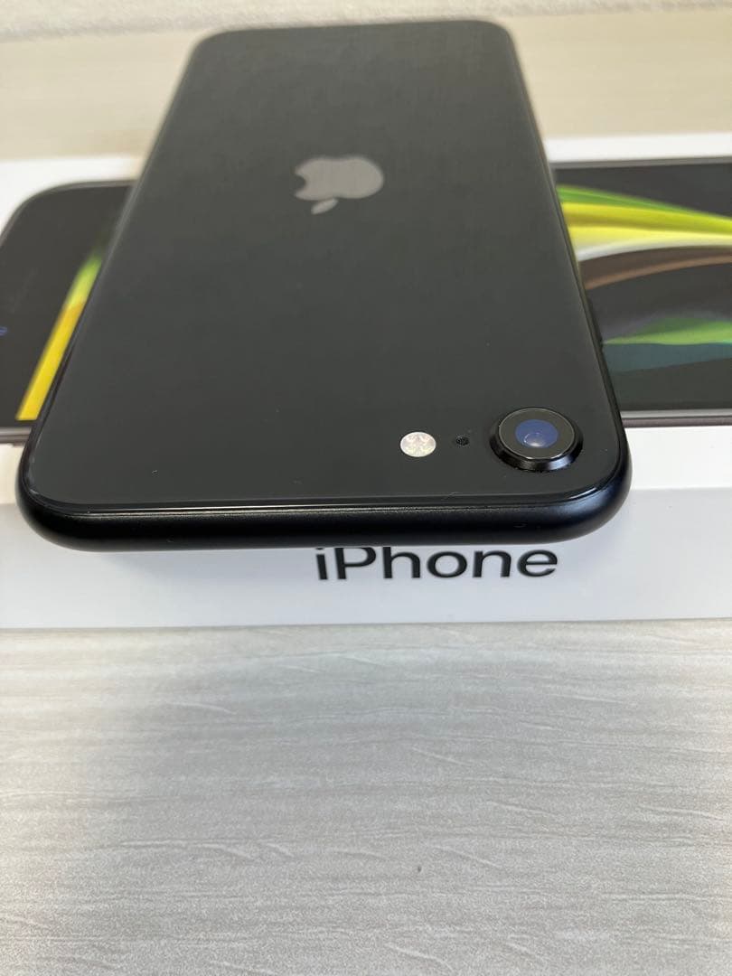 iPhone SE2 SIMフリー 第2世代 黒　black　本体