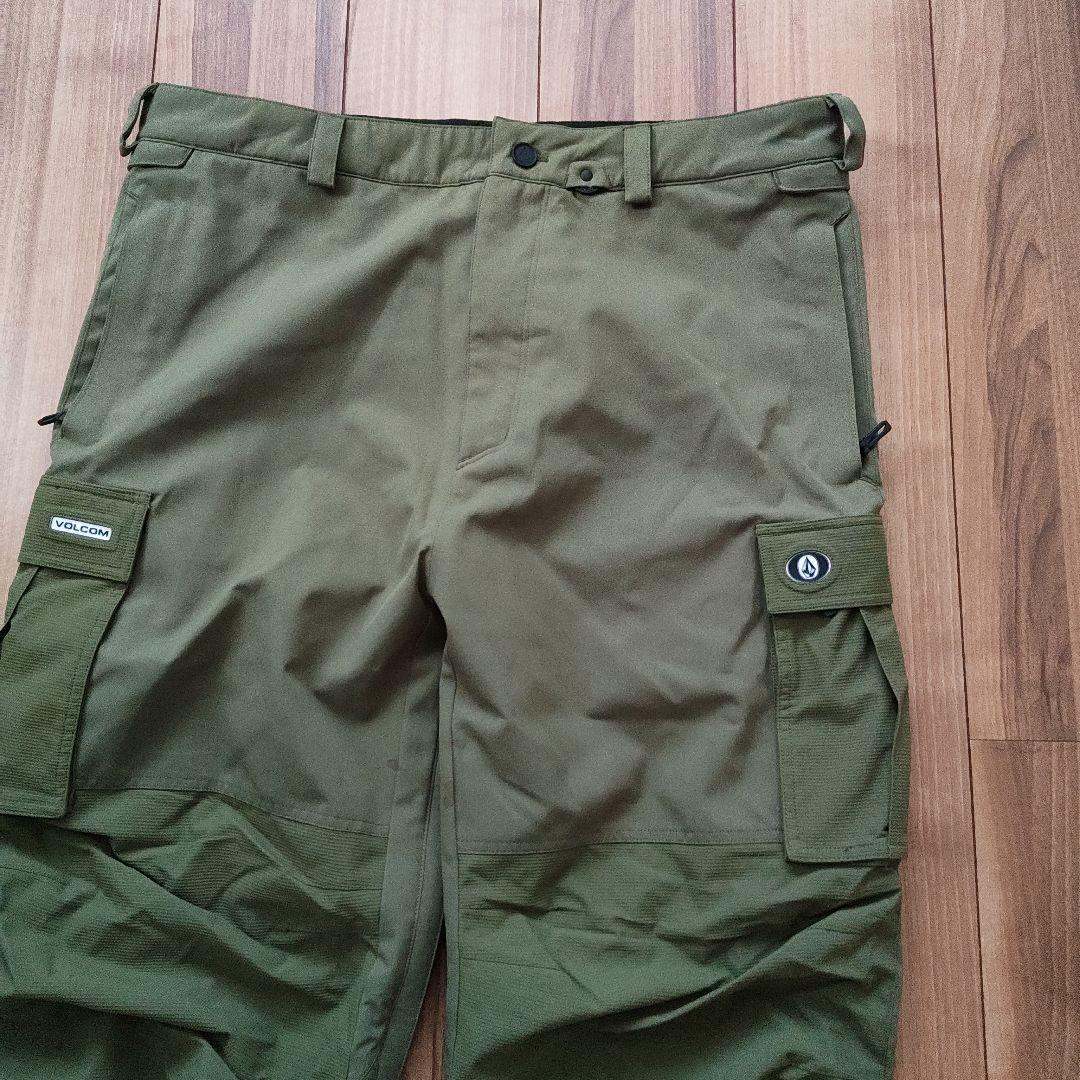 【新品未使用】VOLCOM スノーボードパンツ