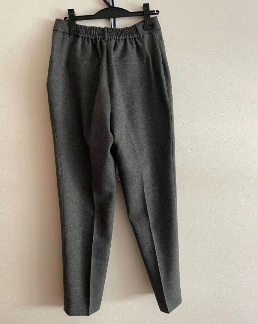 パンツスーツ　40
