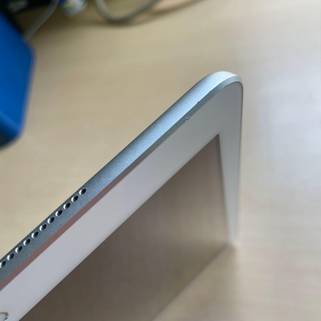 iPad 第6世代　A1893　Wi-Fiモデル　シルバー　32GB 美品#4