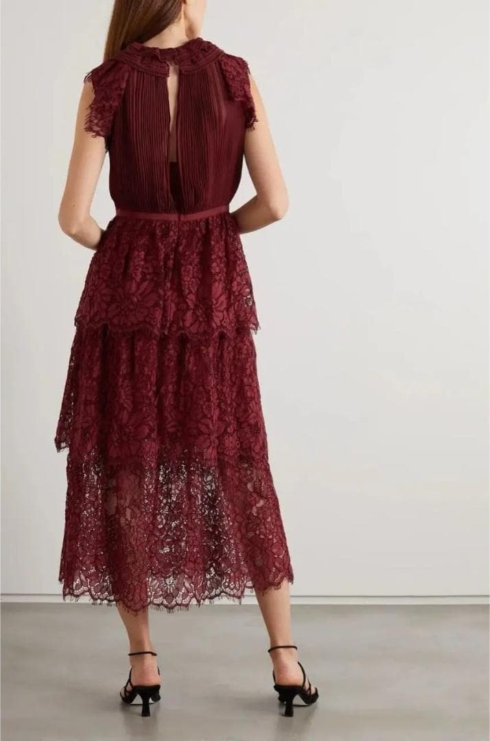 E*様 セルフポートレイト ティアードワンピース コードレース ボルドー UK8