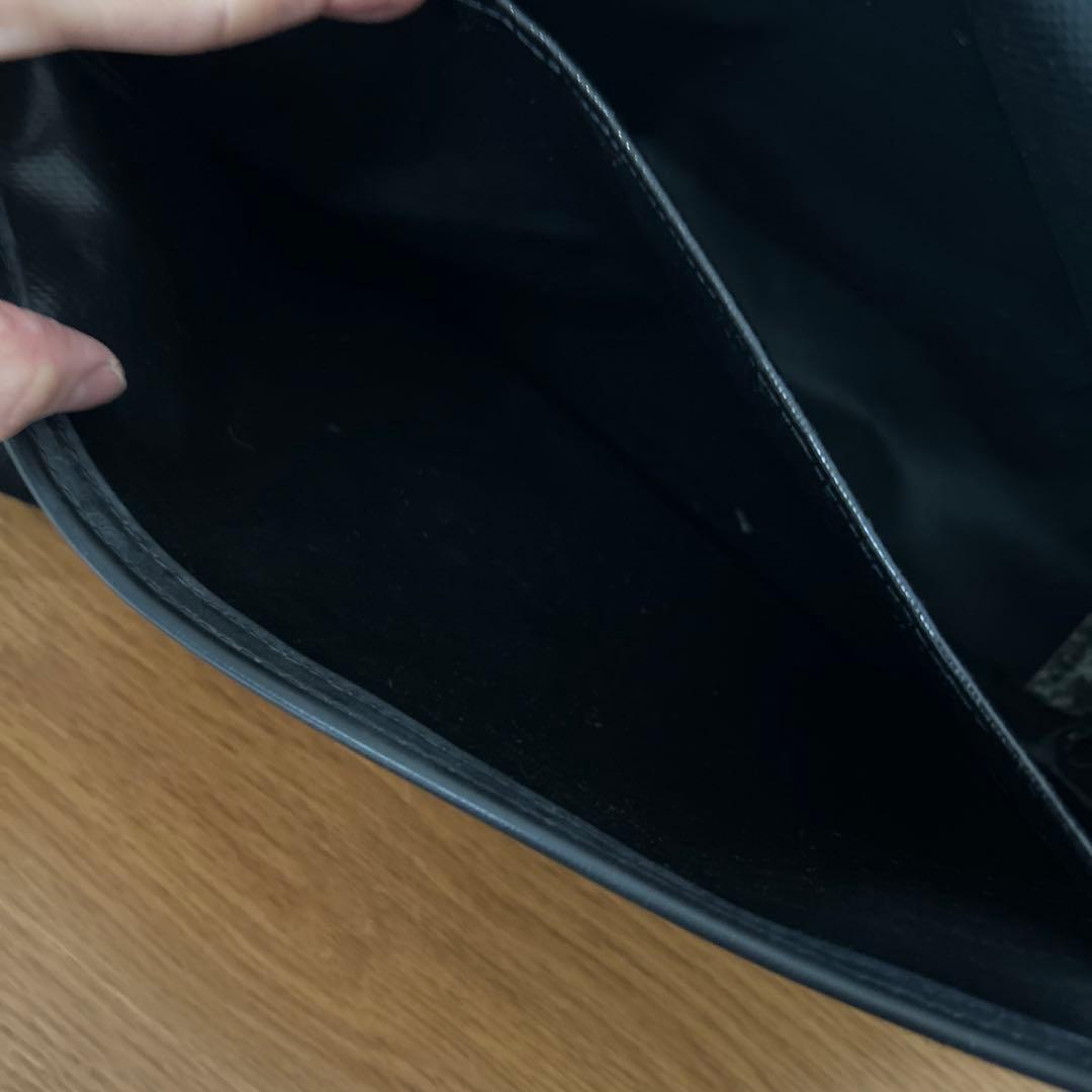 FREITAG メッセンジャーバッグ 黒/オレンジ