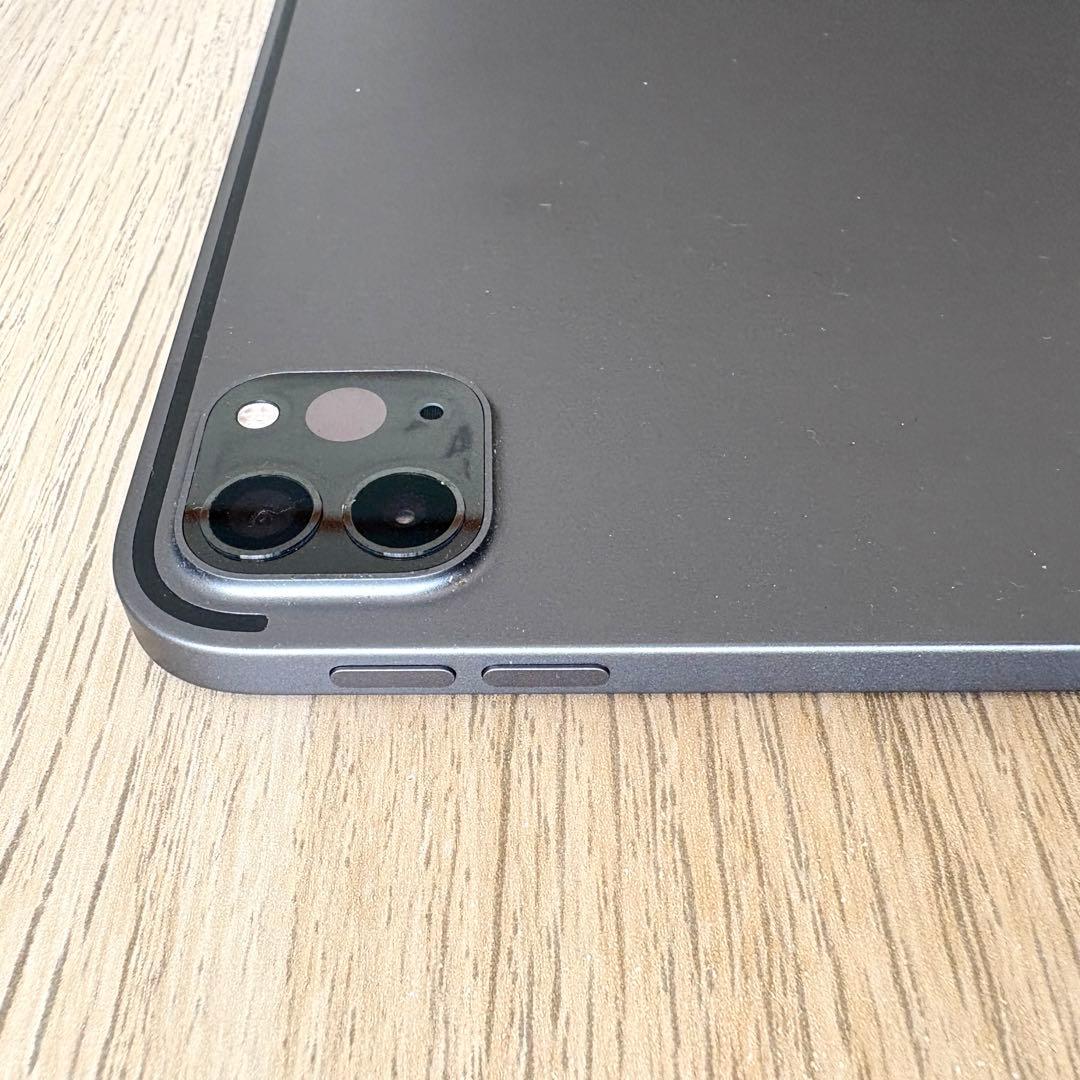 iPad Pro 12.9 第5世代M1 256GB Wi-Fi 箱付ほぼ新品
