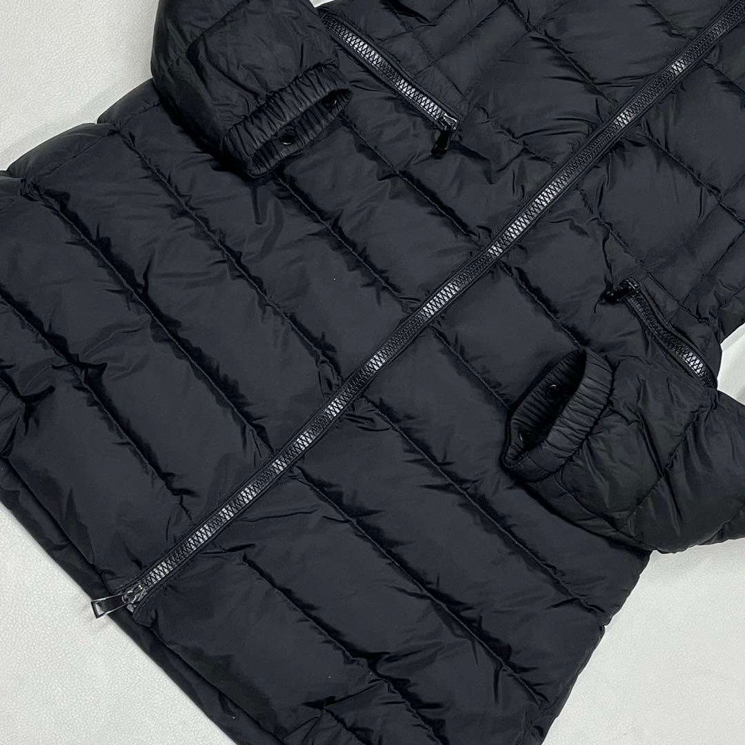 美品 MONCLER モンクレール CHARPAL シャーパル ダウンコート
