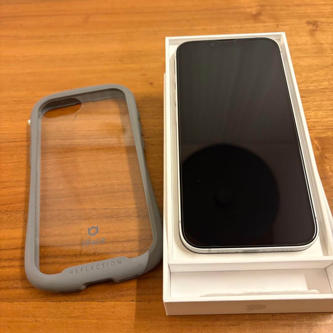【ほぼ新品】iPhone16e 128G ホワイト
