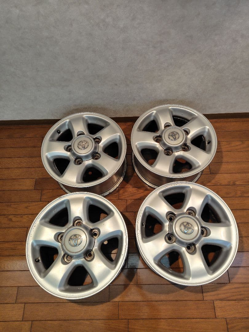 トヨタ ランクル100 純正ホイール