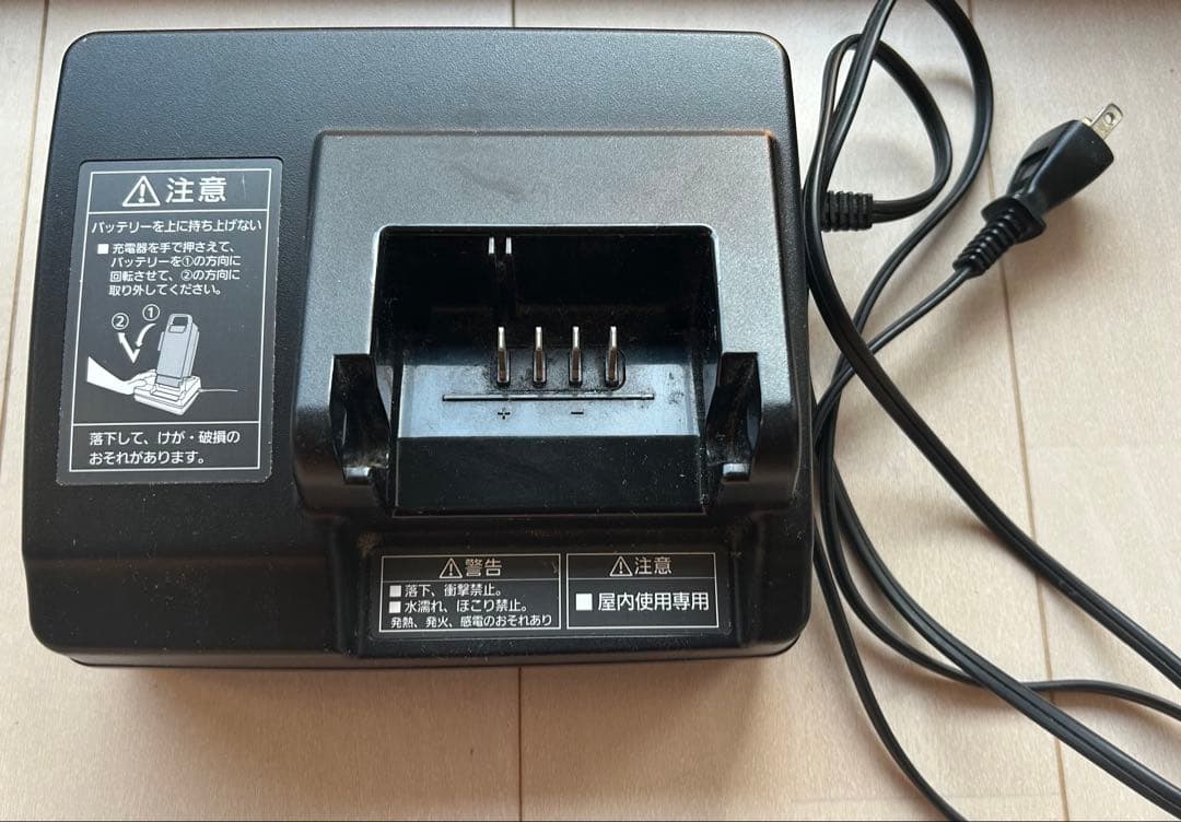 パナソニック　電動自転車用充電器 品番 NKJ069Z1