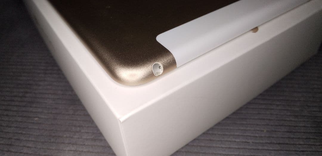 iPad本体 iPad mini 4 64GB Wi-Fi+Cellular