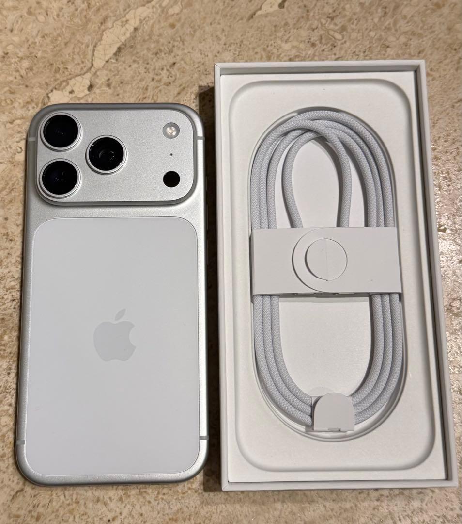 iPhone17pro 256gb シルバー