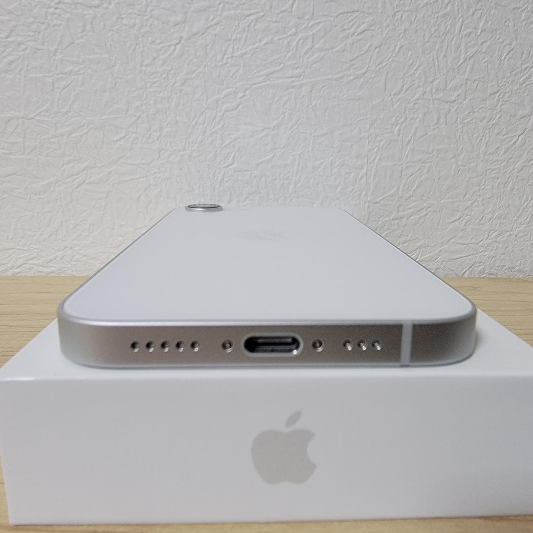 【ほぼ新品】iPhone 16e 128GB