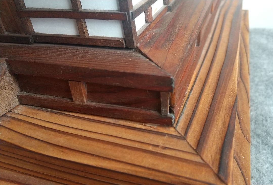 ヴィンテージ　木製　三重塔　高さ約56cm