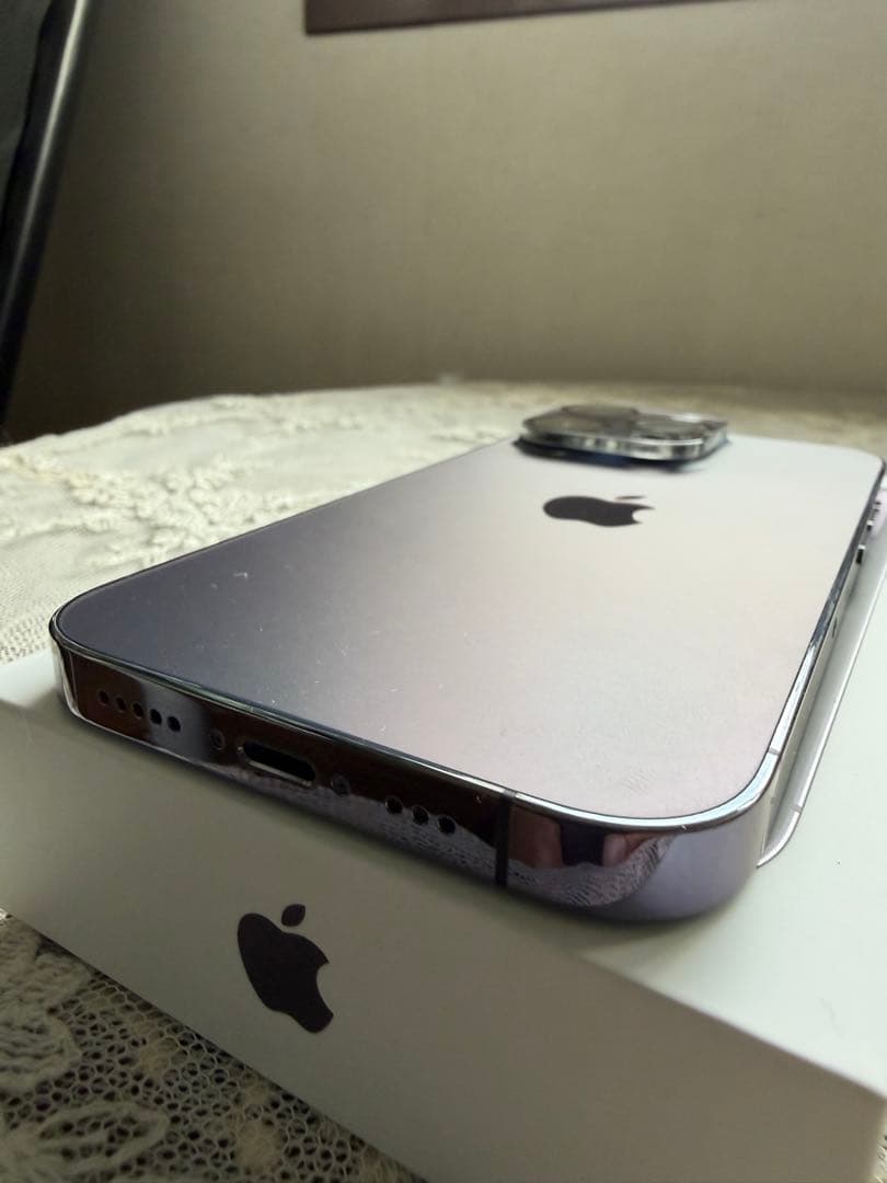 美品！Apple iPhone 14 Pro ディープパープル 本体　256G