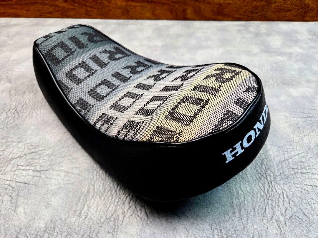 モンキー　Z50J/AB27 　新品 　BRIDE 　グラデーション